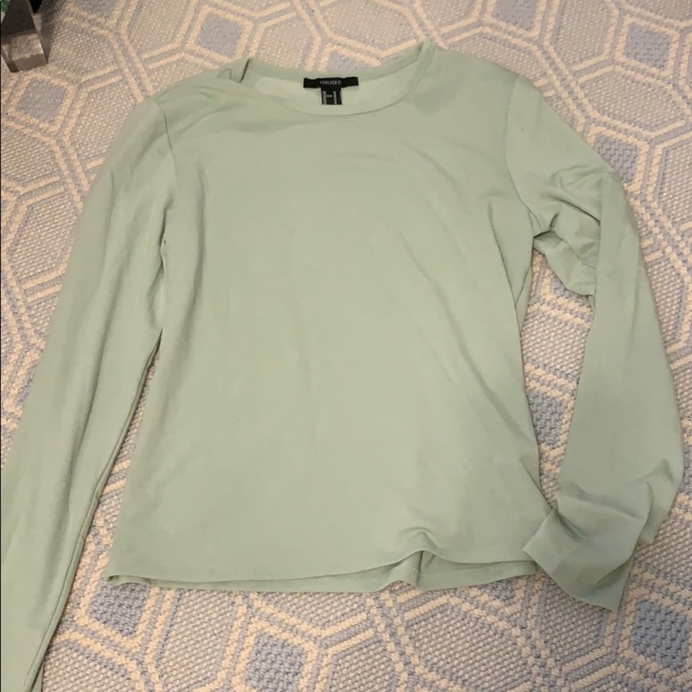 Comfortable long sleeve pale green t shirt